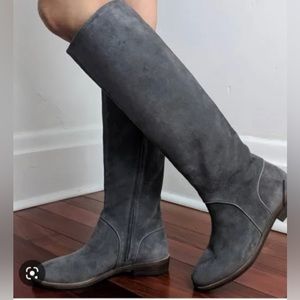 UGG riding boots get suede size 10